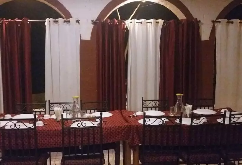 Hotelli Taal Tiger Retreat