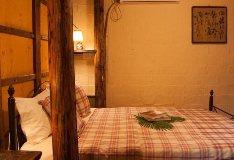 Pig S Inn Huangshan Xidi