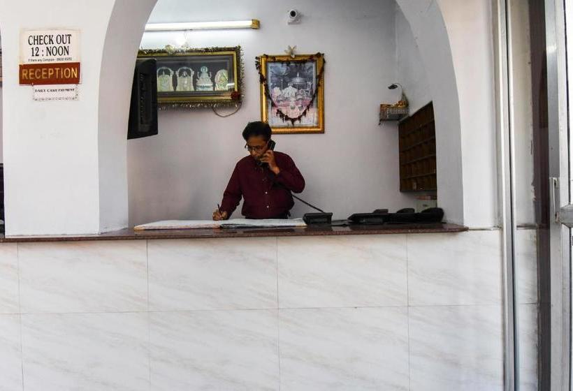 فندق Oyo 65121  Maharaja