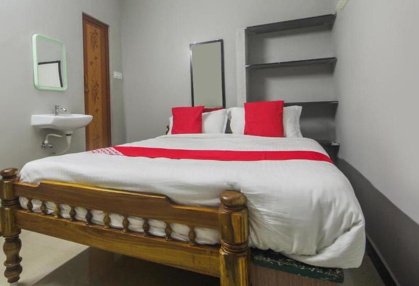 בית מלון כפרי Oyo 68192 Jdi Inn