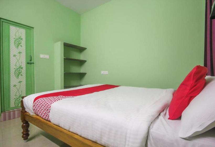 בית מלון כפרי Oyo 68192 Jdi Inn