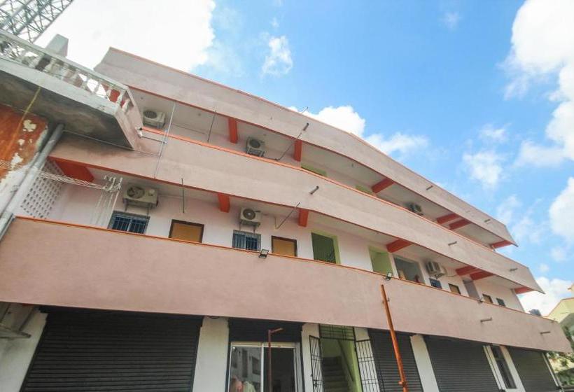 בית מלון כפרי Oyo 68192 Jdi Inn