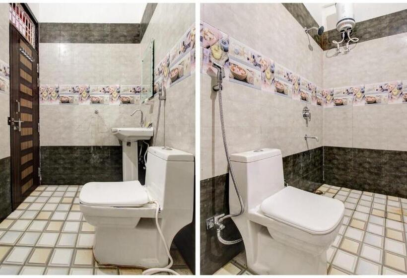 ホテル Pratap Plaza