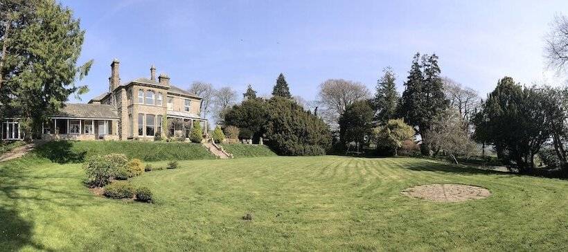 Broughton Craggs Hotel