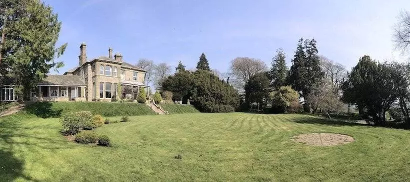 Broughton Craggs Hotel