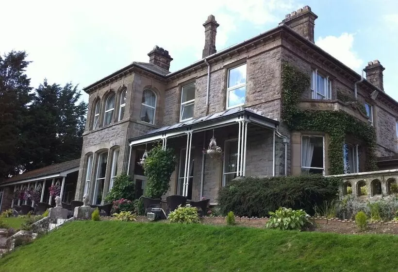 Broughton Craggs Hotel