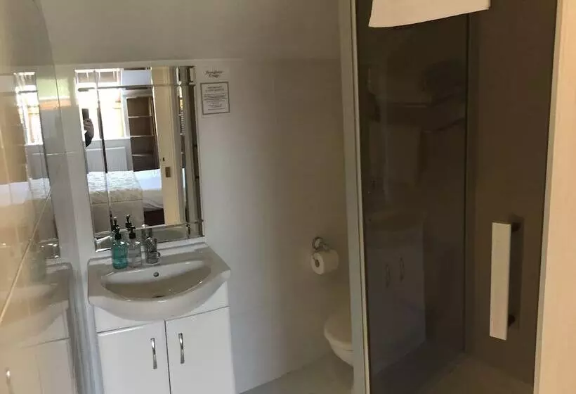 Broughton Craggs Hotel