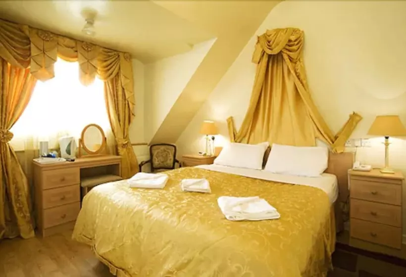 Hotel Acorn Guest House