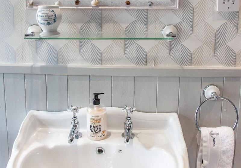 فندق Court Prior Boutique B&b And Apartment