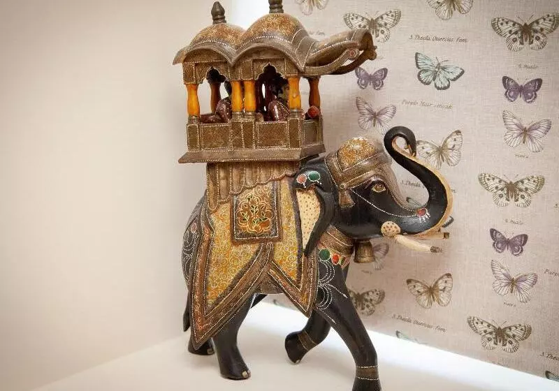 هتل Court Prior Boutique B&b And Apartment