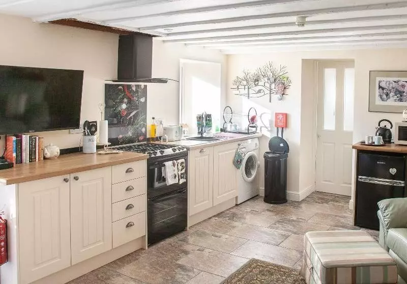 هتل Court Prior Boutique B&b And Apartment