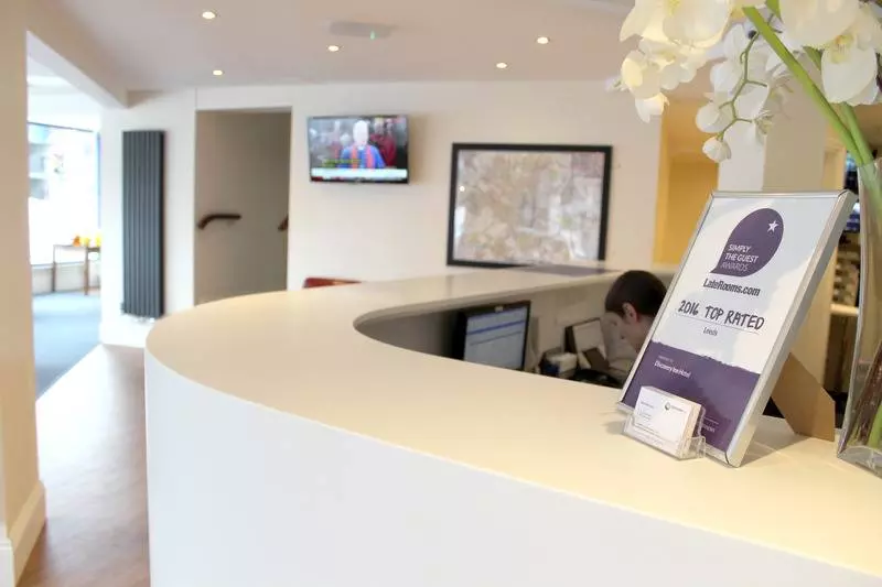 Hotel Discovery Inn  Leeds