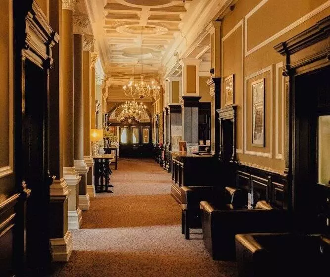 Отель Great Victoria