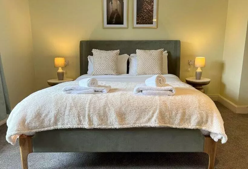 ホテル Lovelady Shield Country House