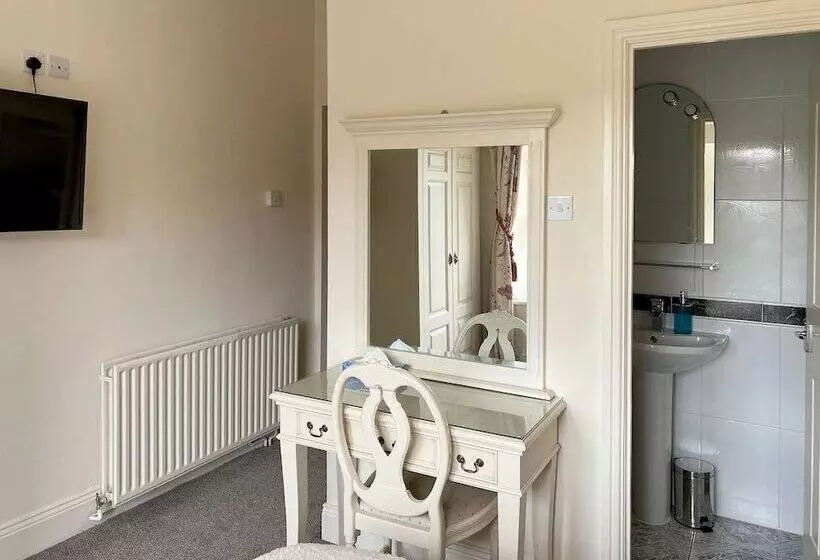 ホテル Lovelady Shield Country House