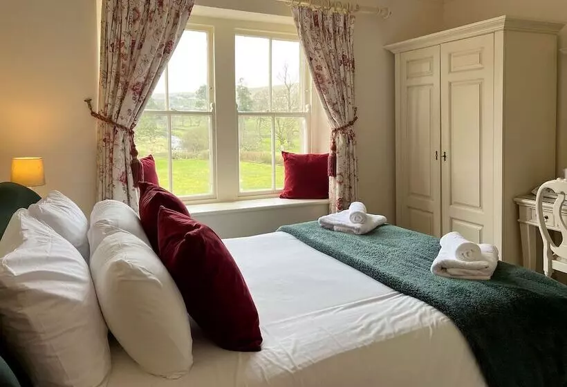 ホテル Lovelady Shield Country House