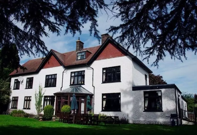 Отель The Nyton Guesthouse