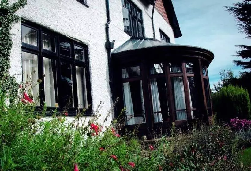 Отель The Nyton Guesthouse