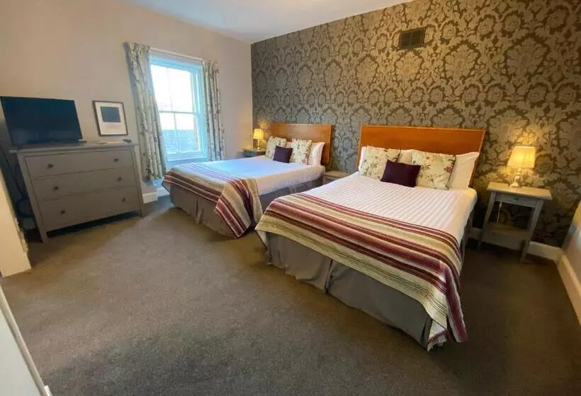 The County Hotel   Self Check In, Speed Wi Fi, Free Parking, Central Location