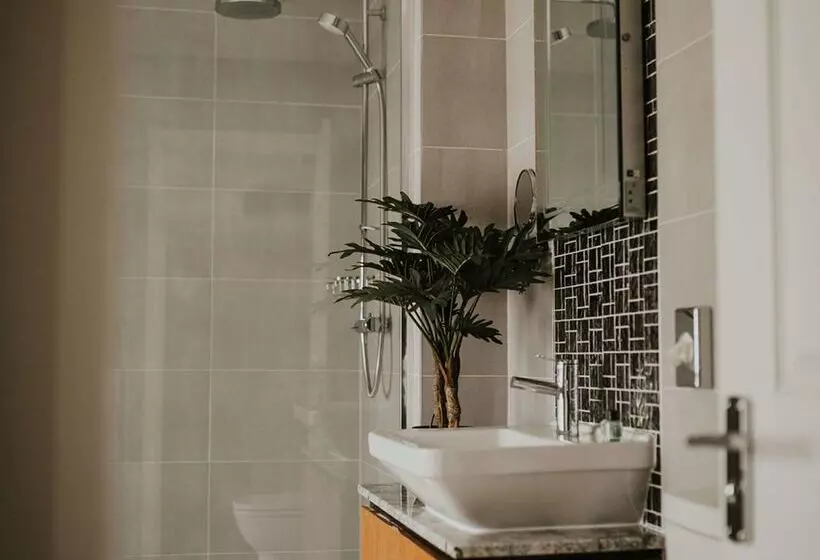 The Croft Hotel, Bw Signature Collection