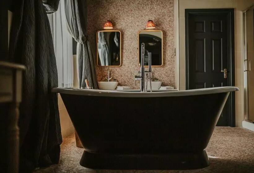 The Croft Hotel, Bw Signature Collection