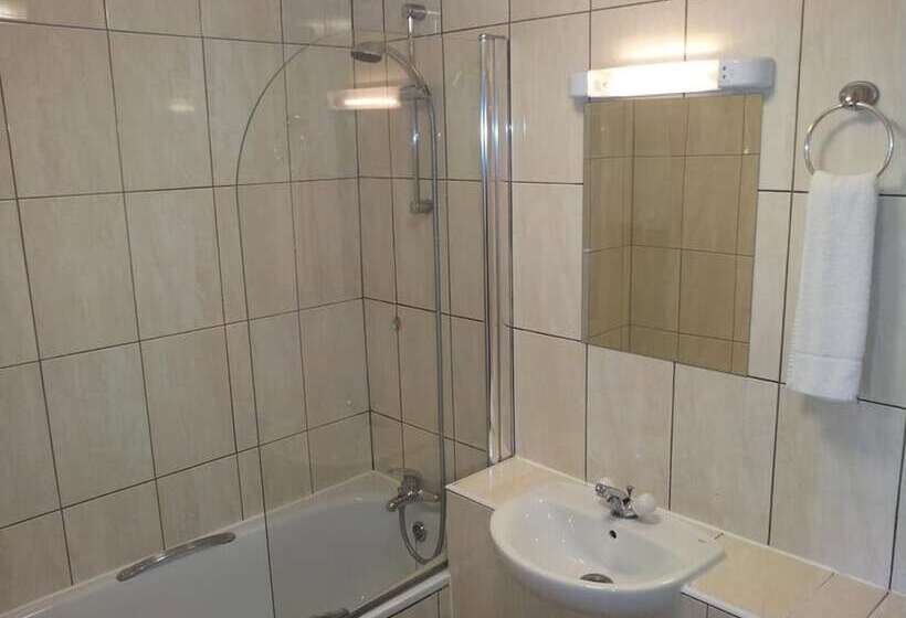 هتل West Cromwell