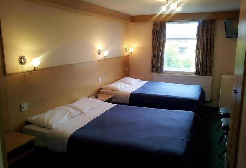 هتل West Cromwell