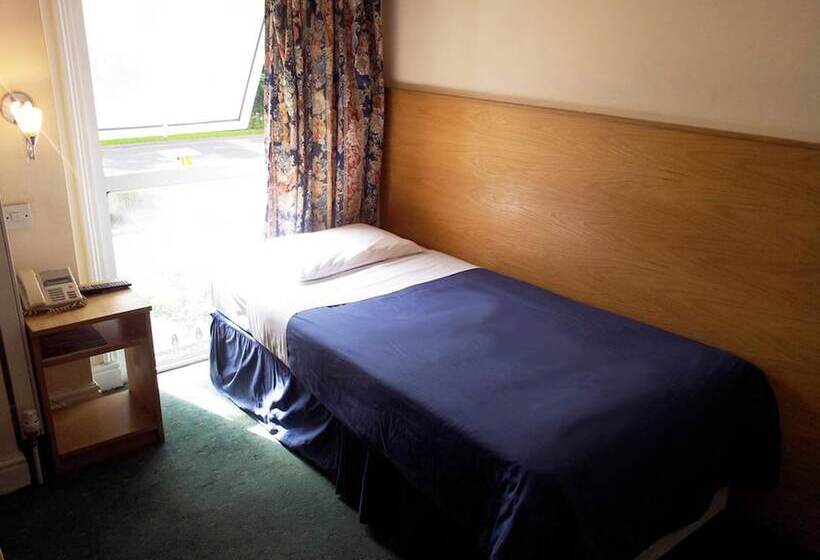 هتل West Cromwell