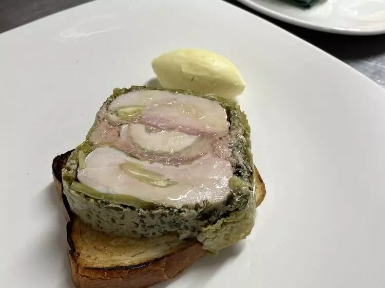 בית מלון כפרי White Hart