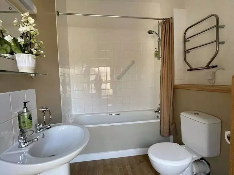 בית מלון כפרי White Hart