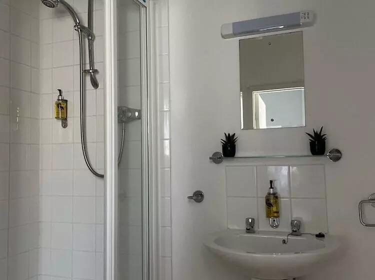 בית מלון כפרי White Hart