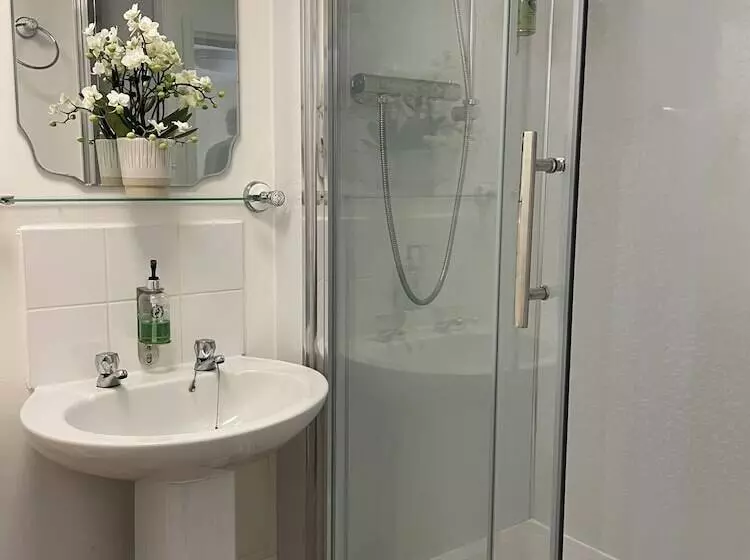 בית מלון כפרי White Hart