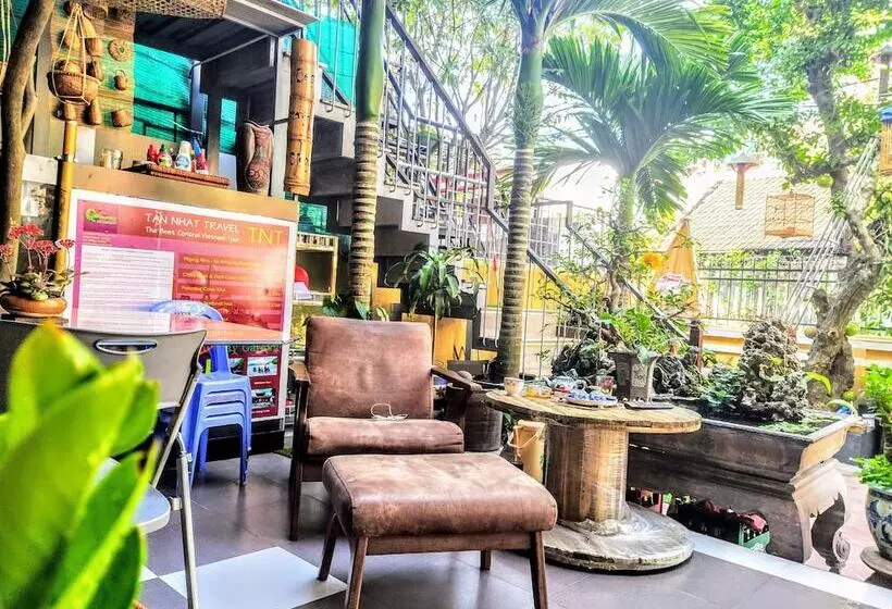 هاستل Q  Homestay Garden Villa