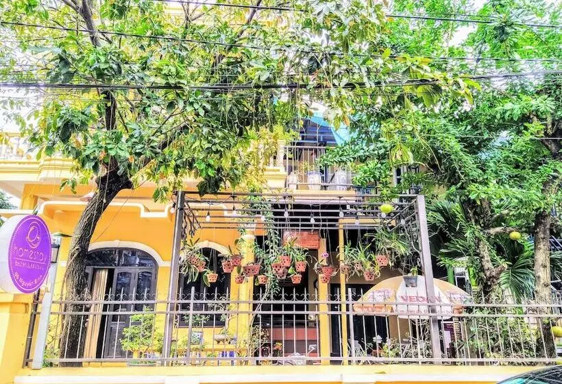 هاستل Q  Homestay Garden Villa