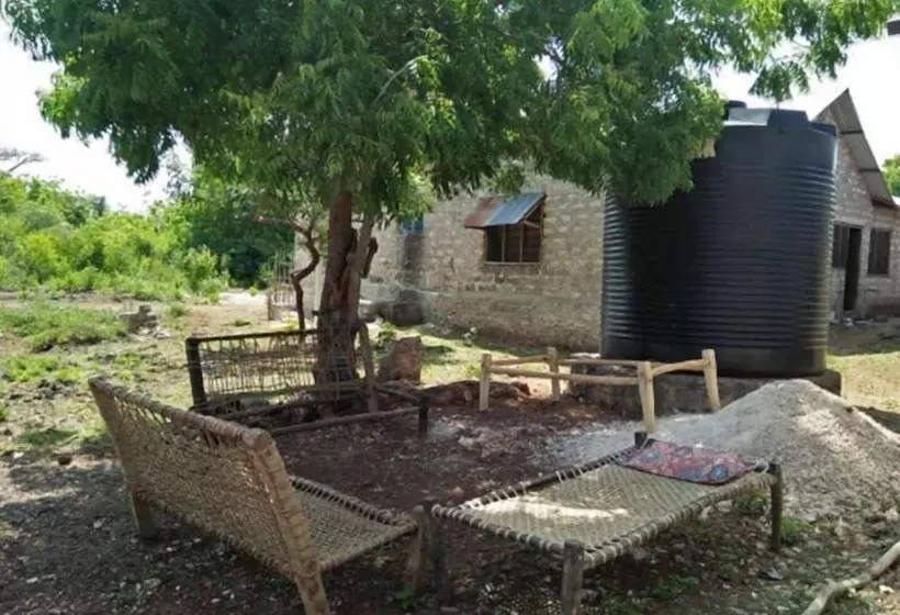 تختخواب و صبحانه Wasini Raha Stay