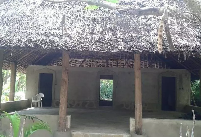 Dream Of Africa Cottages Kanamai