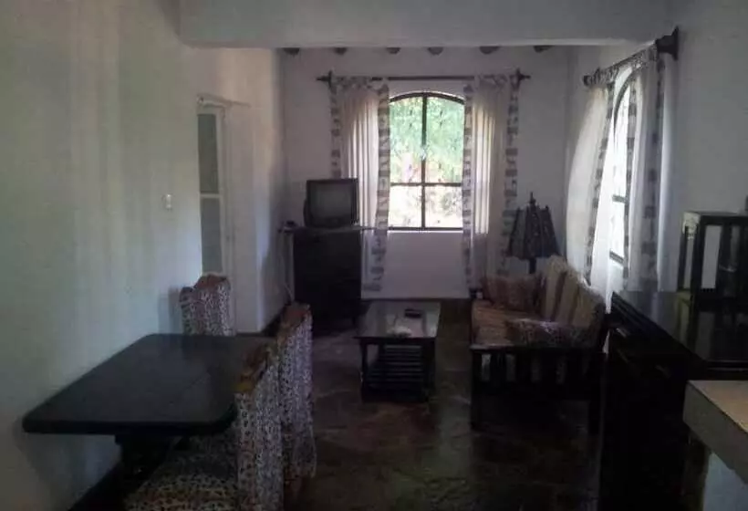 Dream Of Africa Cottages Kanamai