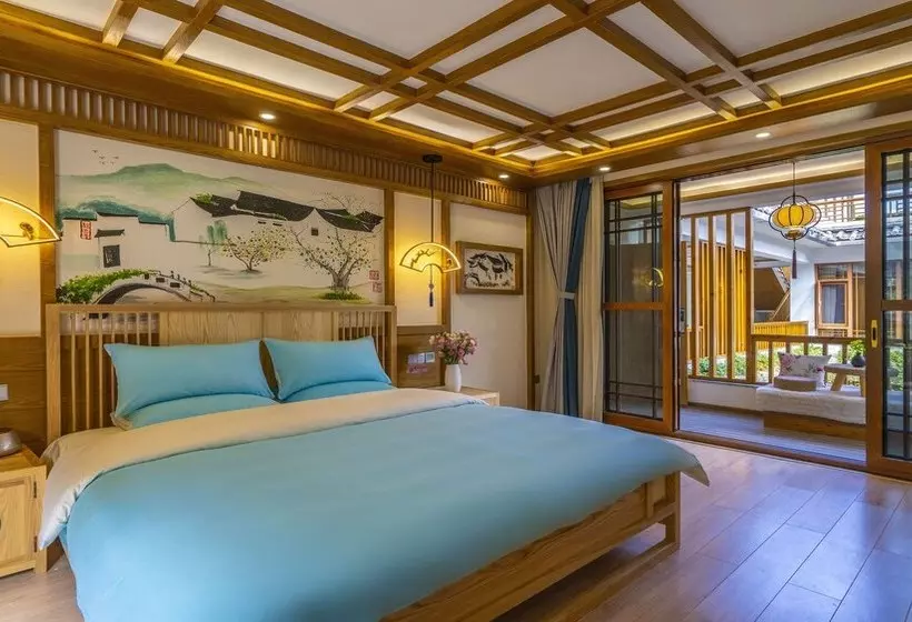 Hostelli Floral  · Rushuang Courtyard Lijiang