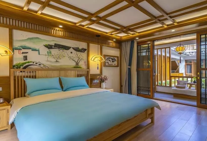 Hostelli Floral  · Rushuang Courtyard Lijiang