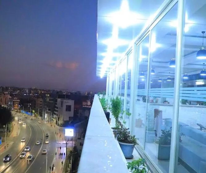 هتل Victoria Guesthouse Addis