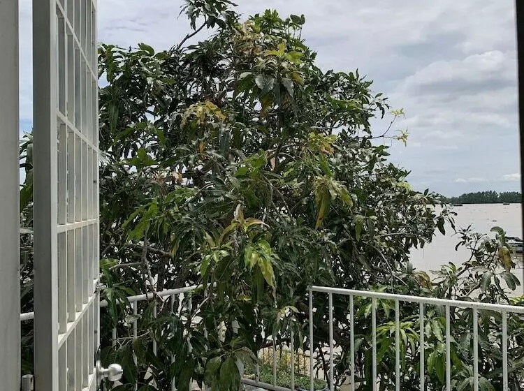 پانسیون Island Homestay