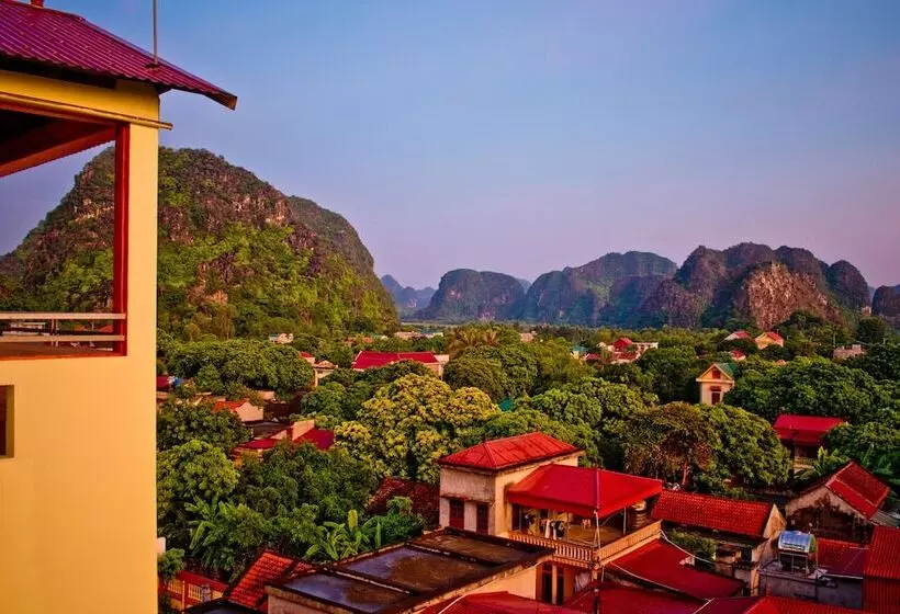 Trang An Mountain View Homestay   Hostel