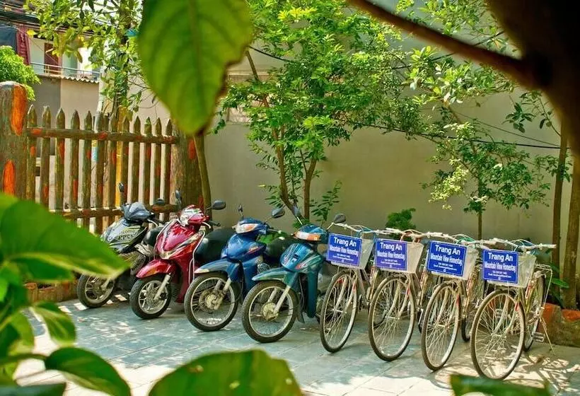 Trang An Mountain View Homestay   Hostel