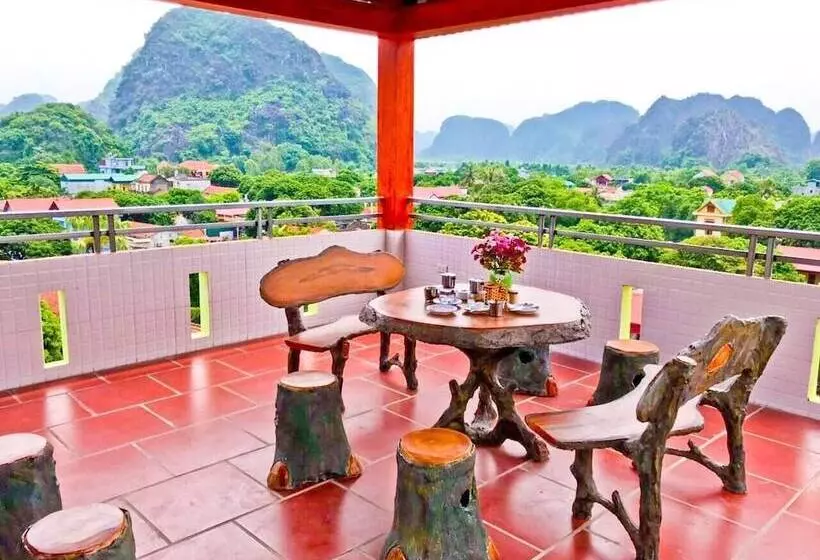 Trang An Mountain View Homestay   Hostel
