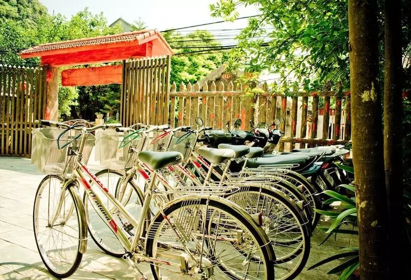 Trang An Mountain View Homestay   Hostel