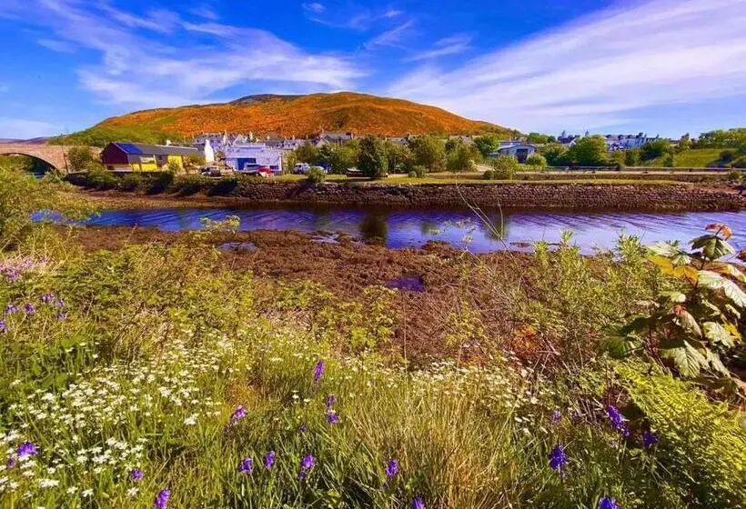 Aamiaismajoitus (B&B) Selkie House