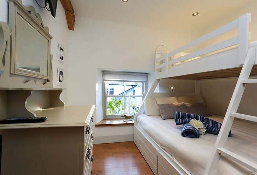 Croyde Wisteria Cottage 4 Bedrooms