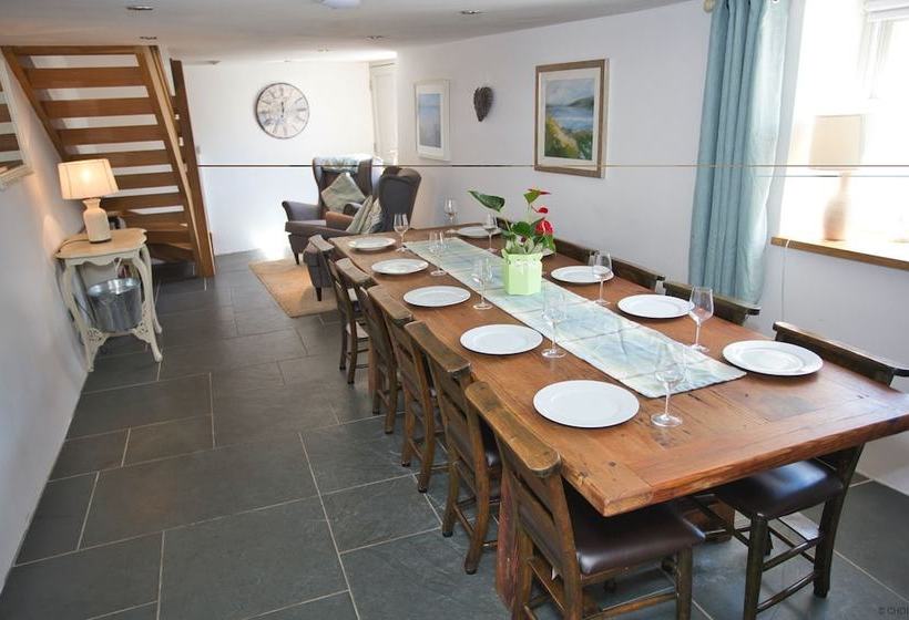 Croyde Wisteria Cottage 4 Bedrooms