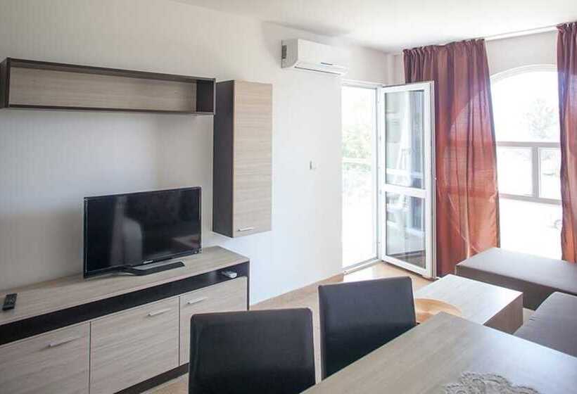 Guest Apartments Salena In Saint George Complex