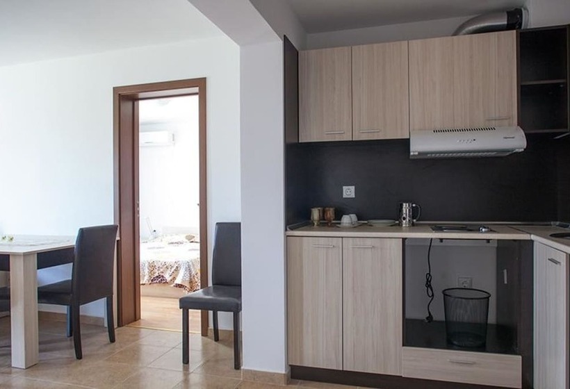 Guest Apartments Salena In Saint George Complex